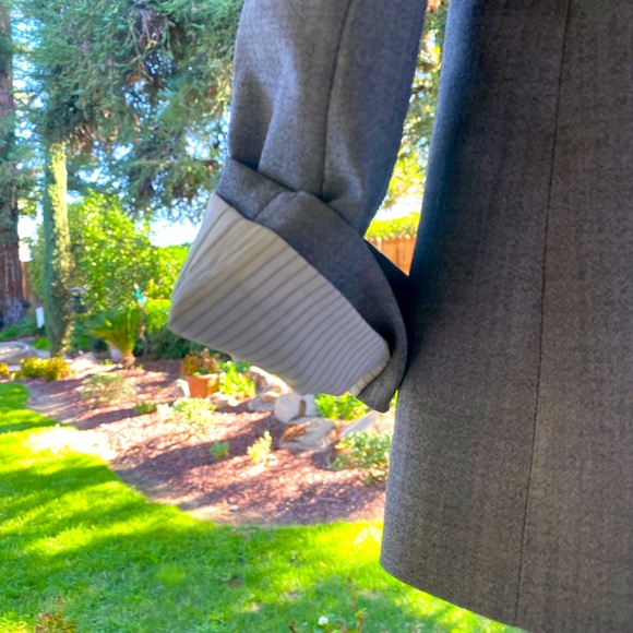 BANANA REPUBLIC LIGHT GRAY ONE BUTTON BLAZER - Picture 4 of 4